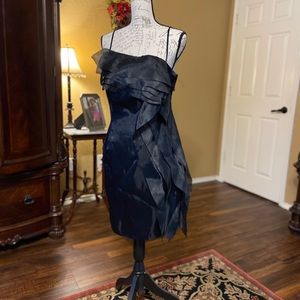 🖤 NWT CALVIN KLEIN LBD 🖤